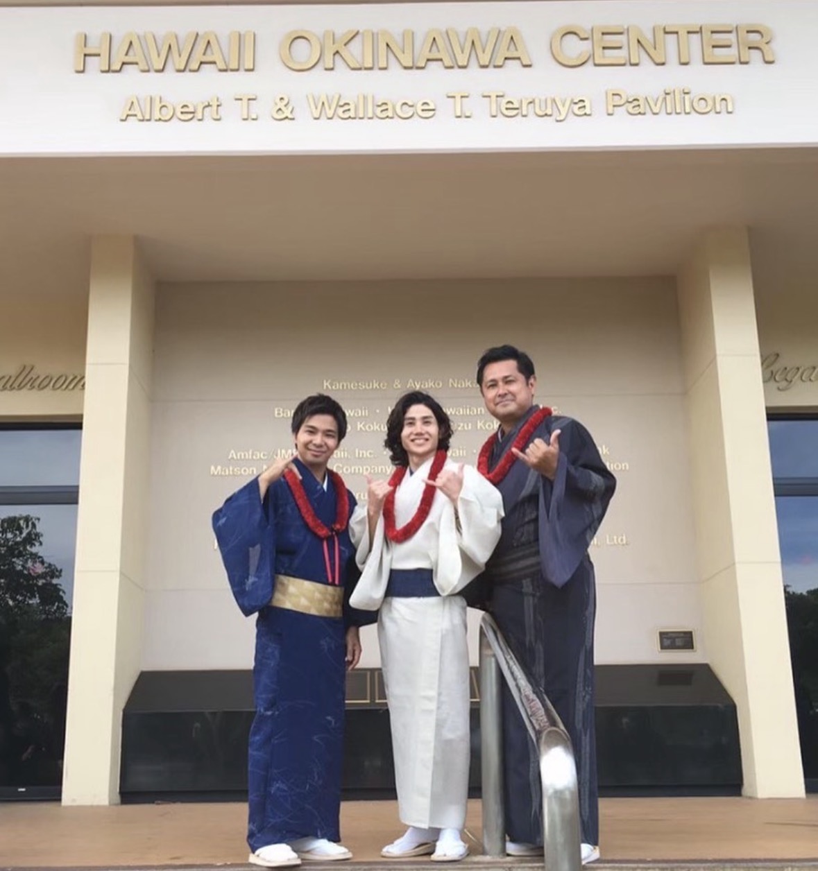 平敷屋門勇也 海外公演の舞台写真